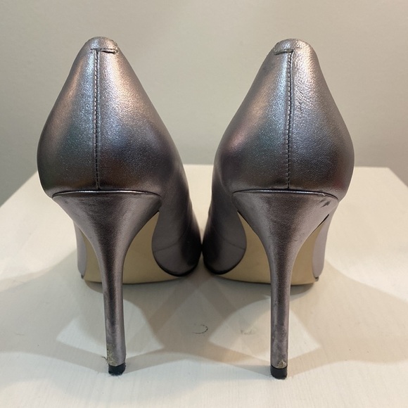 Guess Metallic Pointed Toe Heel - Picture 6 of 12